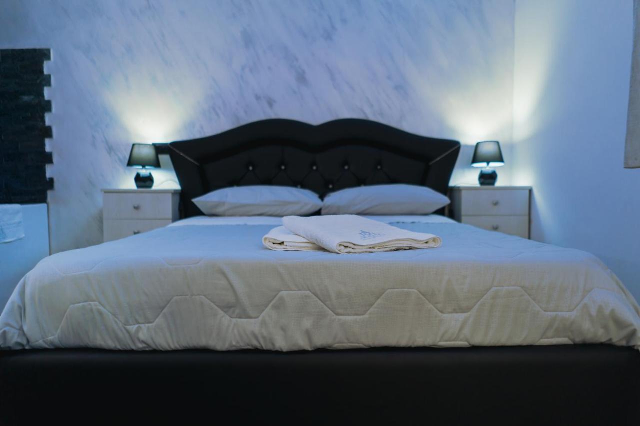 Dl Luxury *